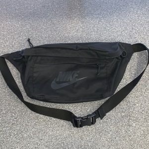 Nike Crossbody black bag